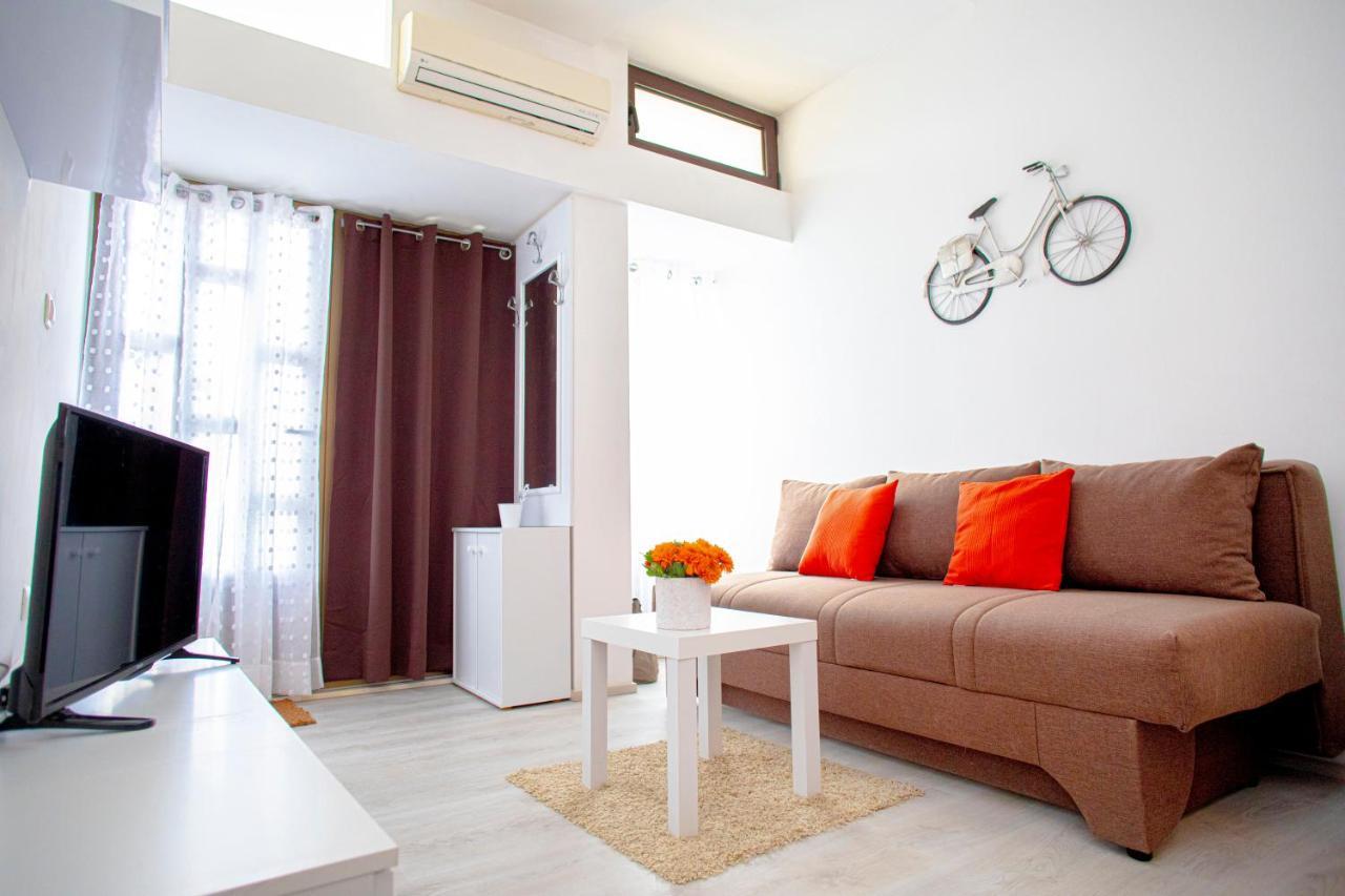 Apartments Silver Tree สปลิท ภายนอก รูปภาพ