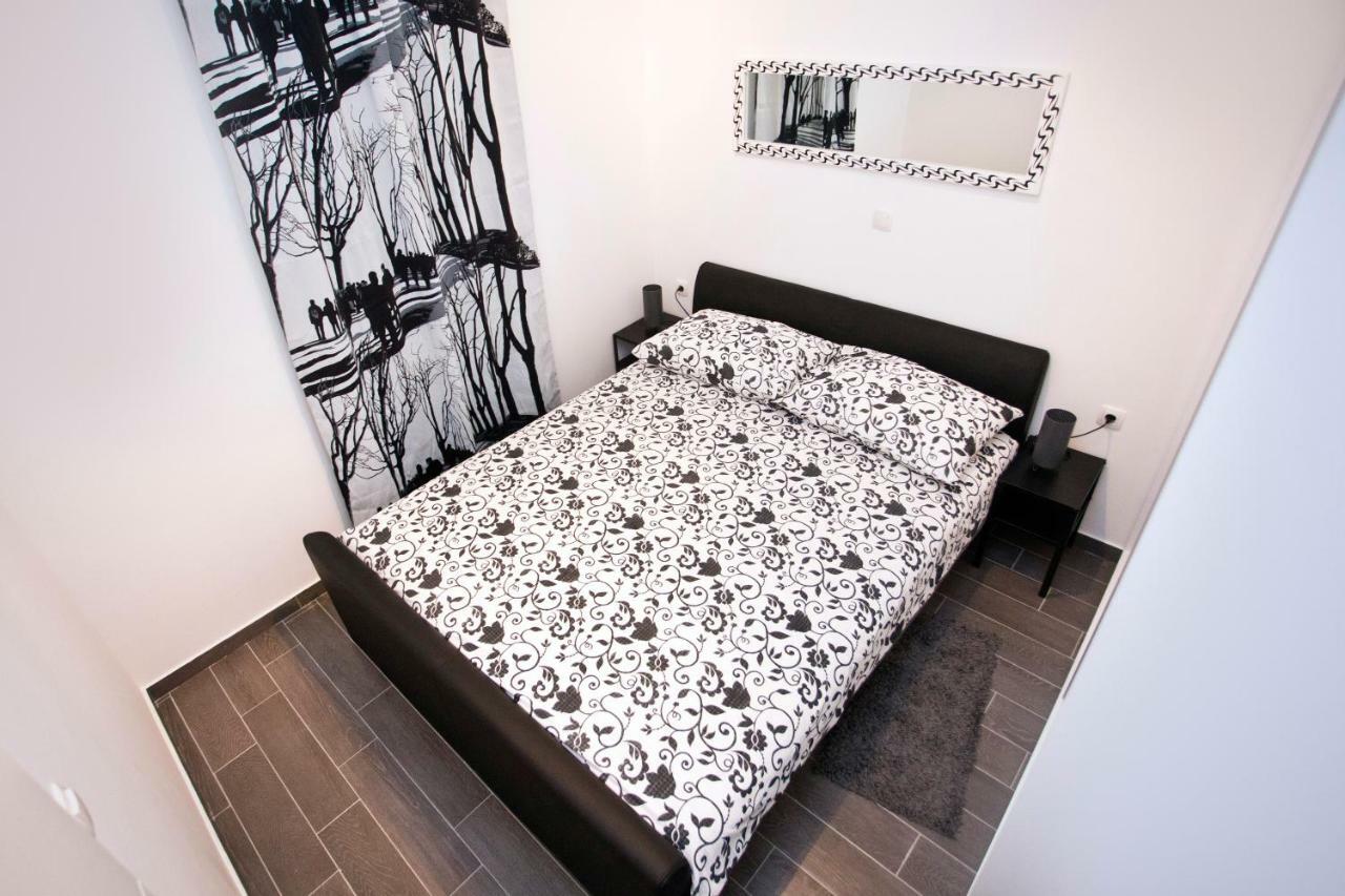 Apartments Silver Tree สปลิท ภายนอก รูปภาพ